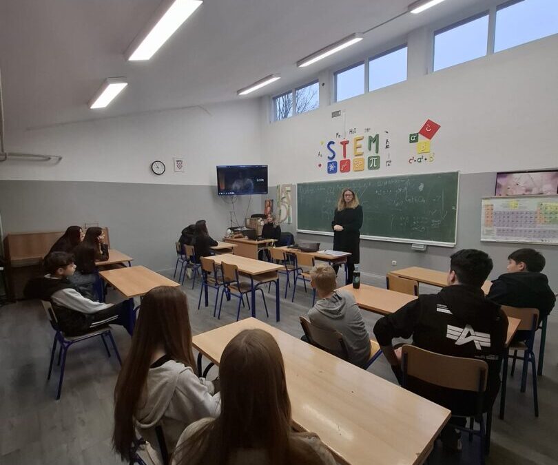 “Zdrav za 5” i  Cyberbulling